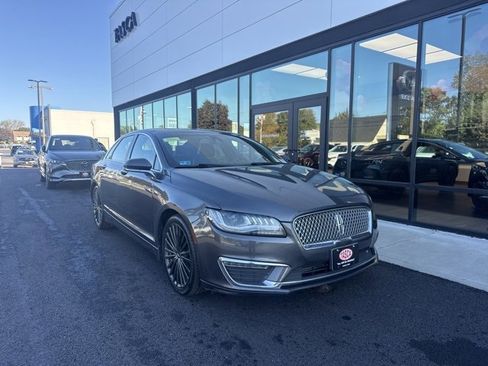 Used 2018 Lincoln MKZ Reserve w/ Climate Package image 1