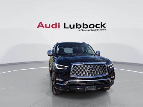 Used 2018 INFINITI QX80 2WD w/ Deluxe Technology Package image 3