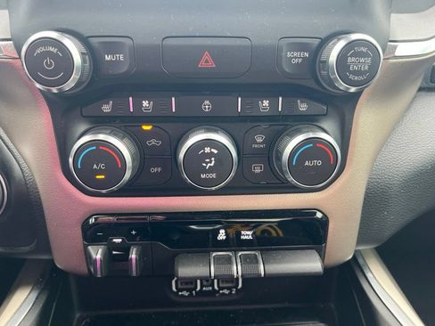 Used 2021 RAM 1500 Laramie AWD/4WD image 15