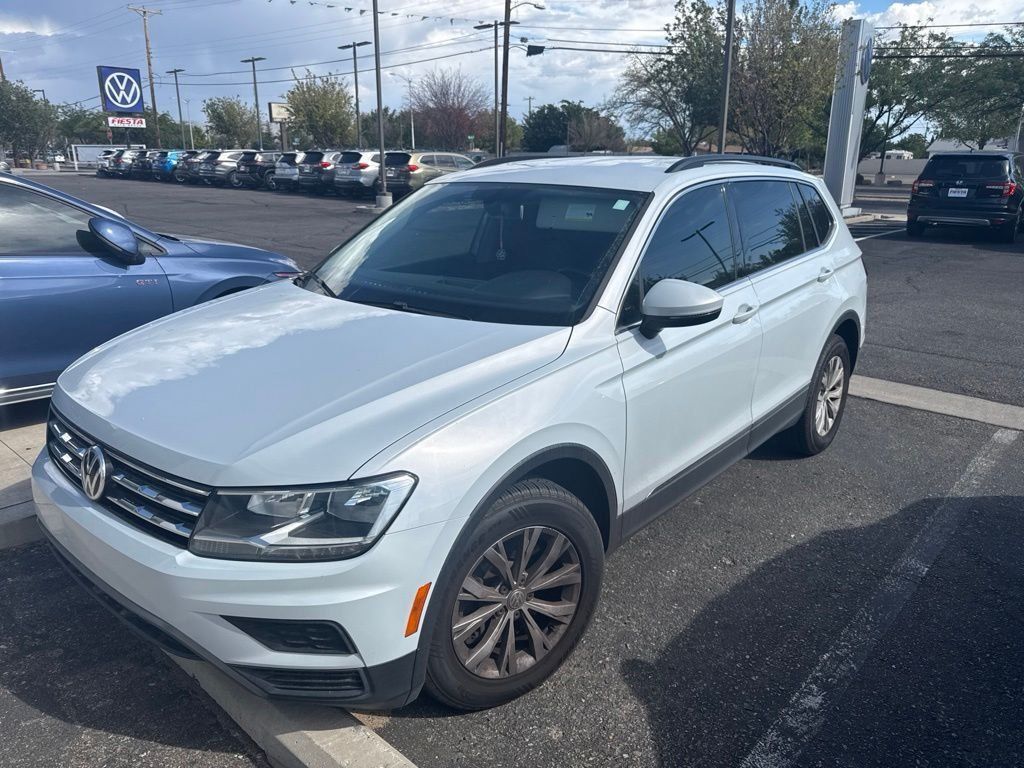 Used 2018 Volkswagen Tiguan SE AWD/4WD image 3