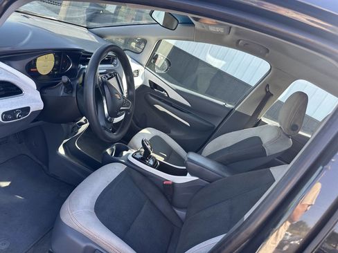 Used 2020 Chevrolet Bolt LT image 14