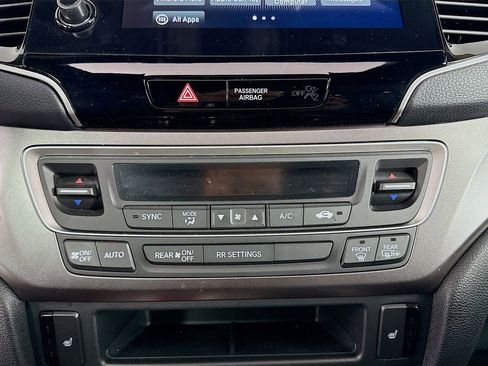 Certified 2023 Honda Passport EX-L image 17