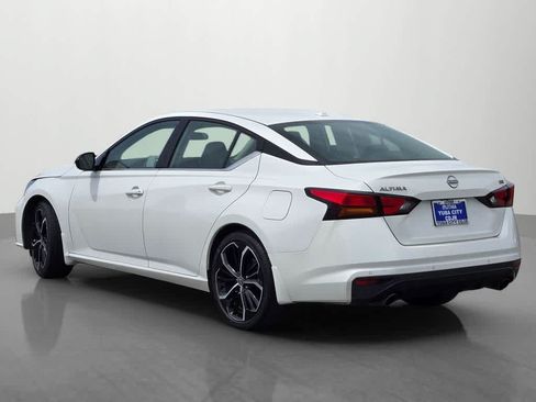 Used 2024 Nissan Altima 2.5 SR FWD image 4