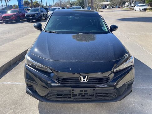 Used 2022 Honda Civic LX image 2