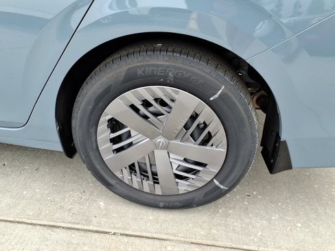 New 2026 Nissan Sentra SV w/ Floor Mat Package FWD image 10