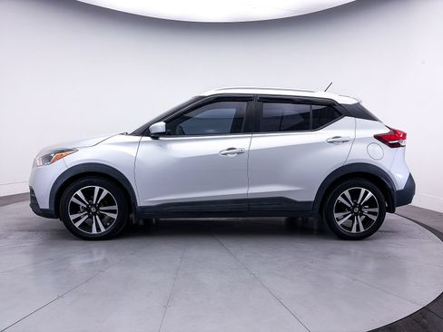 Used 2018 Nissan Kicks SV FWD image 28