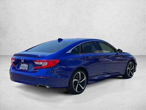 Used 2018 Honda Accord Sport image 5