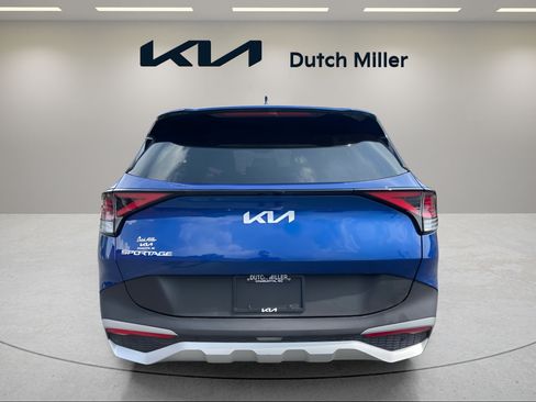 Used 2025 Kia Sportage EX w/ Premium Package FWD image 3