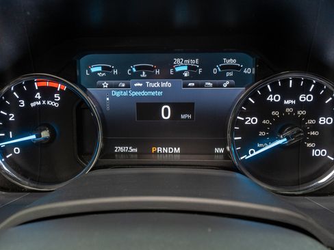 Used 2022 Ford F250 Platinum w/ FX4 Off-Road Package image 29