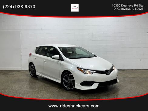 Used 2018 Toyota Corolla iM w/ All-Weather Mat Package FWD image 1