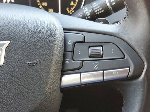 Certified 2022 Cadillac XT4 Premium Luxury w/ Enhanced Visibility Package image 24