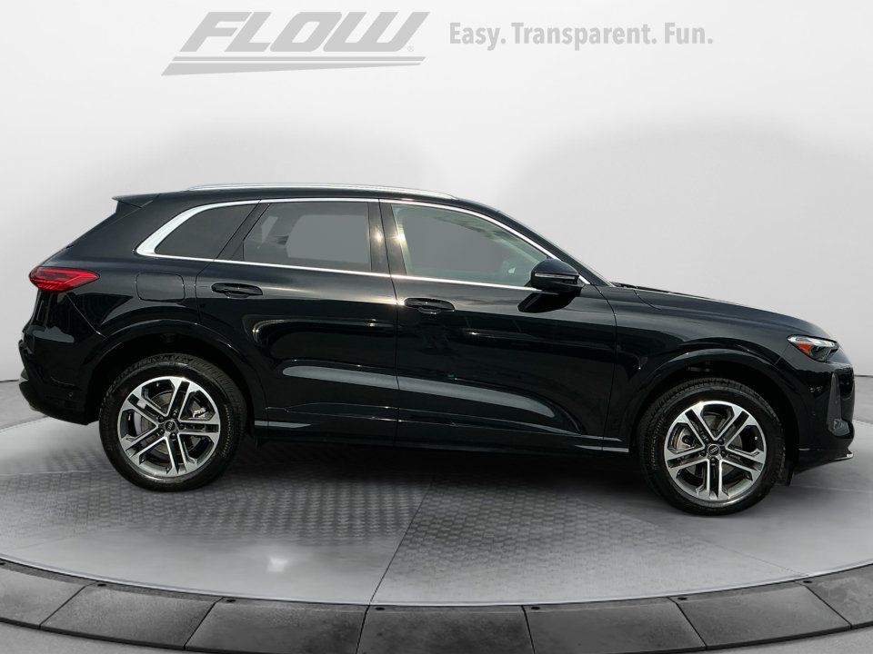 Certified 2025 Audi Q5 Premium w/ Convenience Package AWD/4WD image 10