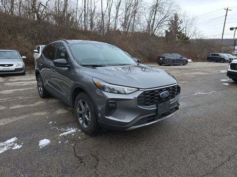 Used 2025 Ford Escape ST-Line image 9