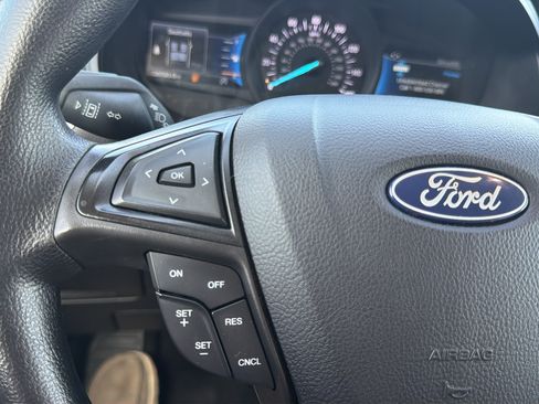 Used 2024 Ford Edge SE w/ Black Appearance Package AWD/4WD image 21