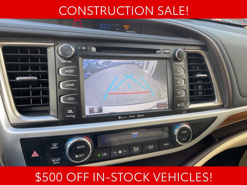 Used 2019 Toyota Highlander Limited Platinum AWD/4WD image 25