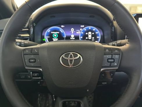 Used 2025 Toyota Camry XSE w/ Premium Package FWD image 27
