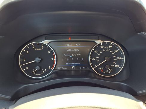 Used 2025 Nissan Altima 2.5 SV image 14