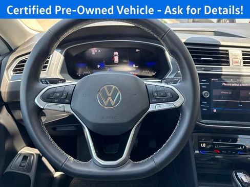 Certified 2024 Volkswagen Tiguan SE AWD/4WD image 10