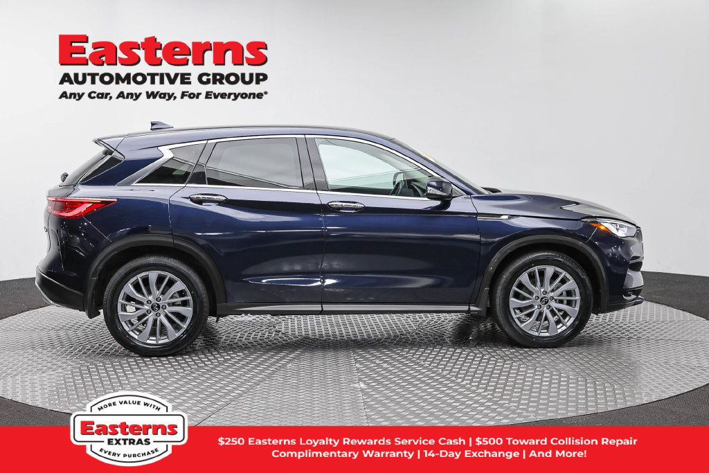 Used 2023 INFINITI QX50 Pure AWD/4WD image 5