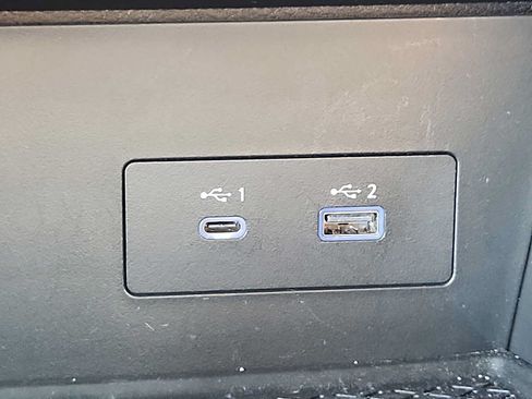 Used 2024 Nissan Pathfinder S AWD/4WD image 23