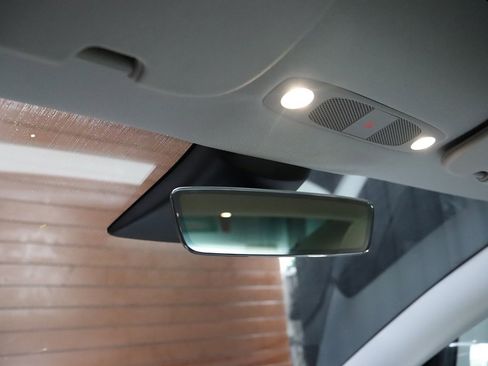 Used 2023 Tesla Model 3 Standard Range image 58