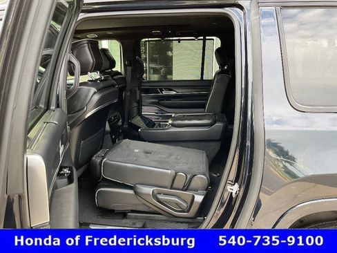 Used 2024 Jeep Grand Wagoneer L Series II w/ Quick Order Packagew 28T AWD/4WD image 28