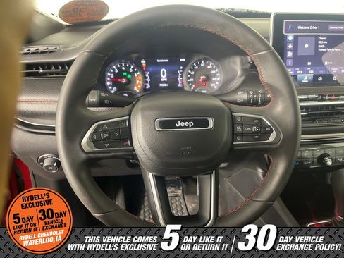 Used 2023 Jeep Compass Trailhawk image 31