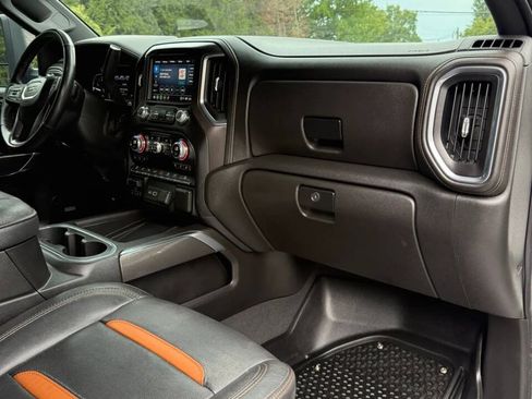Used 2022 GMC Sierra 2500 AT4 w/ AT4 Premium Plus Package AWD/4WD image 27
