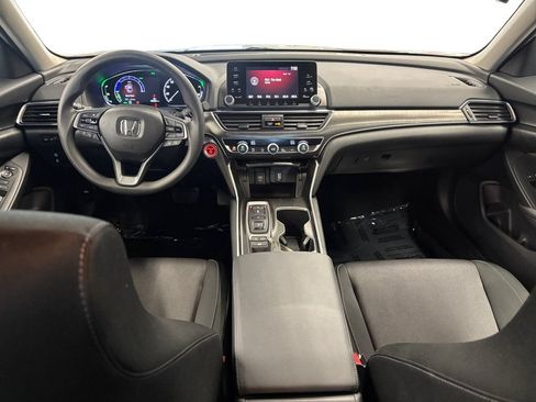 Used 2019 Honda Accord Hybrid image 8