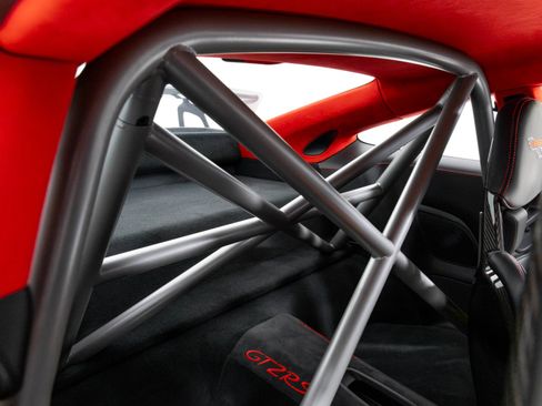 Used 2018 Porsche 911 GT2 RS image 42