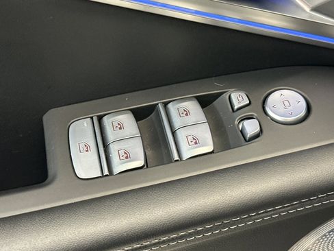 Certified 2023 BMW XM AWD/4WD image 13