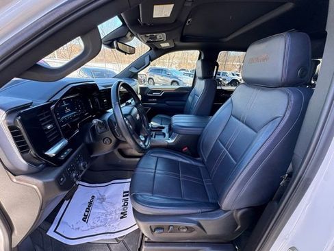 Used 2023 Chevrolet Silverado 1500 High Country w/ High Country Premium Package image 10
