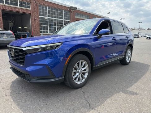 Used 2024 Honda CR-V EX image 3