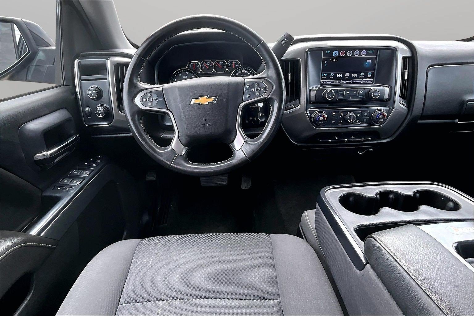Used 2017 Chevrolet Silverado 1500 LT w/ LT Eassist Package AWD/4WD image 5