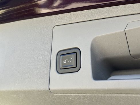 Used 2020 Cadillac XT5 Premium Luxury image 30