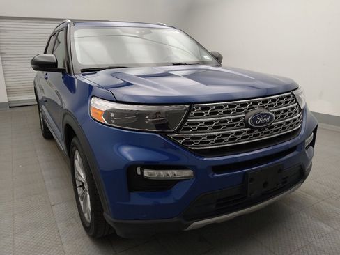 Used 2021 Ford Explorer Limited w/ Equipment Group 301A AWD/4WD image 14