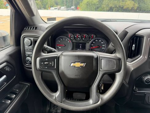 Used 2023 Chevrolet Silverado 2500 W/T AWD/4WD image 15