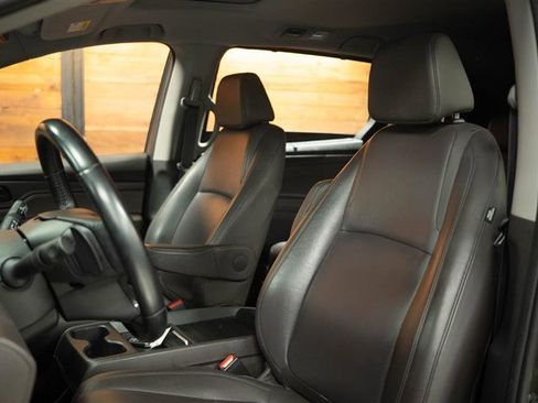 Used 2019 Honda Odyssey EX-L image 11