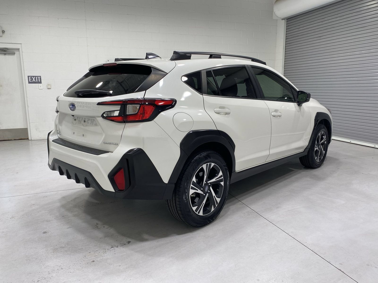 Used 2024 Subaru Crosstrek 2.0i Premium w/ Popular Package #3 AWD/4WD image 8