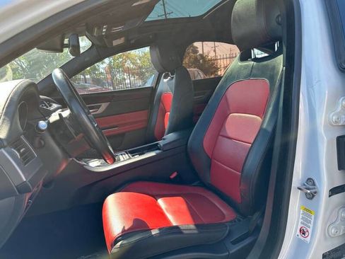 Used 2016 Jaguar XF R-Sport image 12
