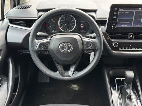 Used 2020 Toyota Corolla LE FWD image 13