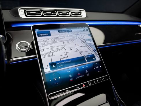 Used 2023 Mercedes-Benz S 580 4MATIC Sedan image 49