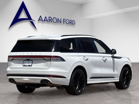 Used 2023 Lincoln Aviator Reserve w/ Equipment Group 201A AWD/4WD image 6