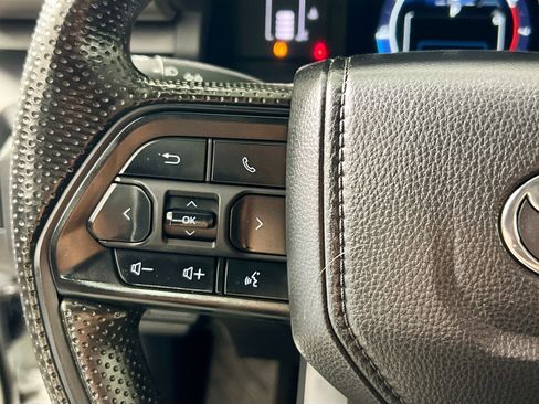 Used 2024 Toyota Tacoma SR image 18