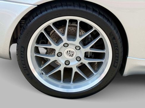 Used 2005 Porsche 911 Carrera image 11