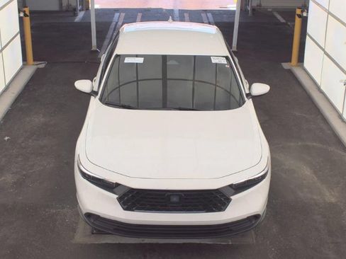 Used 2025 Honda Accord LX image 2