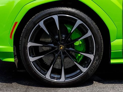 Used 2025 Lamborghini Urus SE image 18