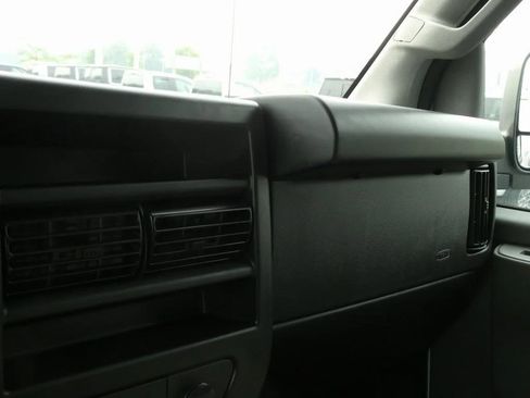 New 2025 GMC Savana 2500 Work Van w/ Driver Convenience Package image 21