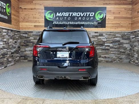 Used 2022 GMC Acadia SLT w/ Elevation Edition AWD/4WD image 10