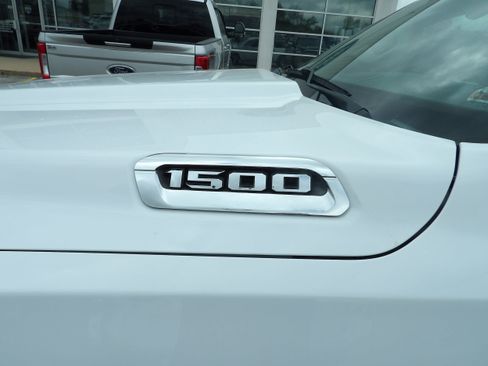 Used 2019 RAM 1500 Big Horn AWD/4WD image 3